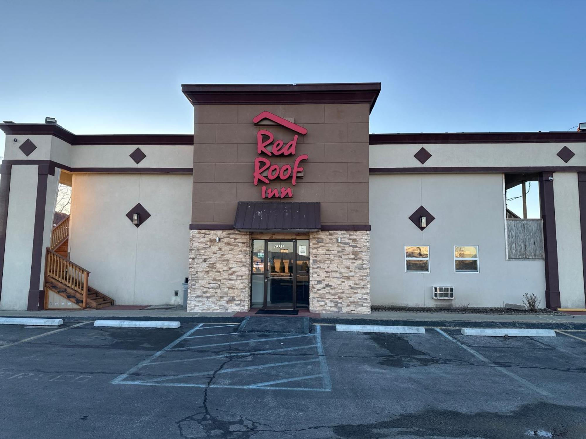 Red Roof Inn Anderson, In Buitenkant foto